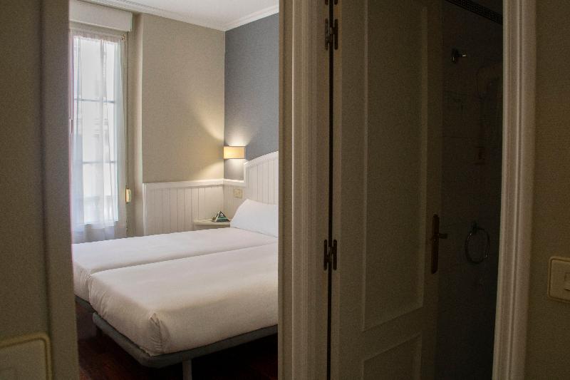 Alda Miramar Rooms Gijón Esterno foto